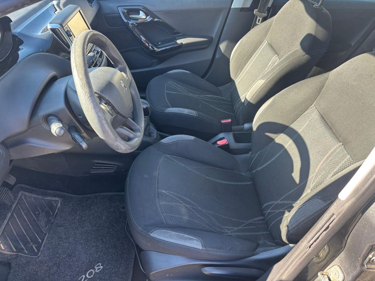 Peugeot 208 82 5 porte