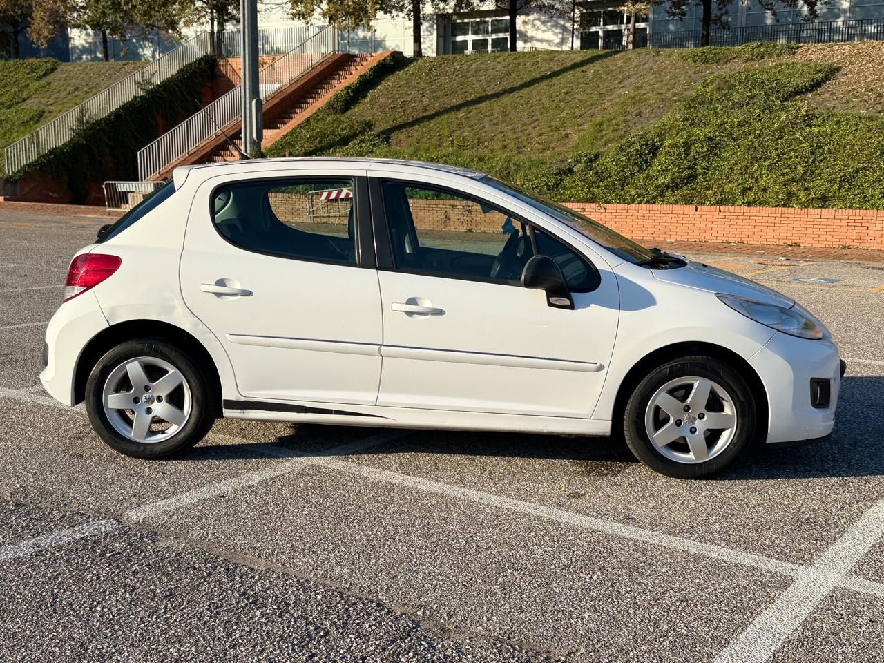 Peugeot 207 1.6 HDi OK NEOPATENTATI