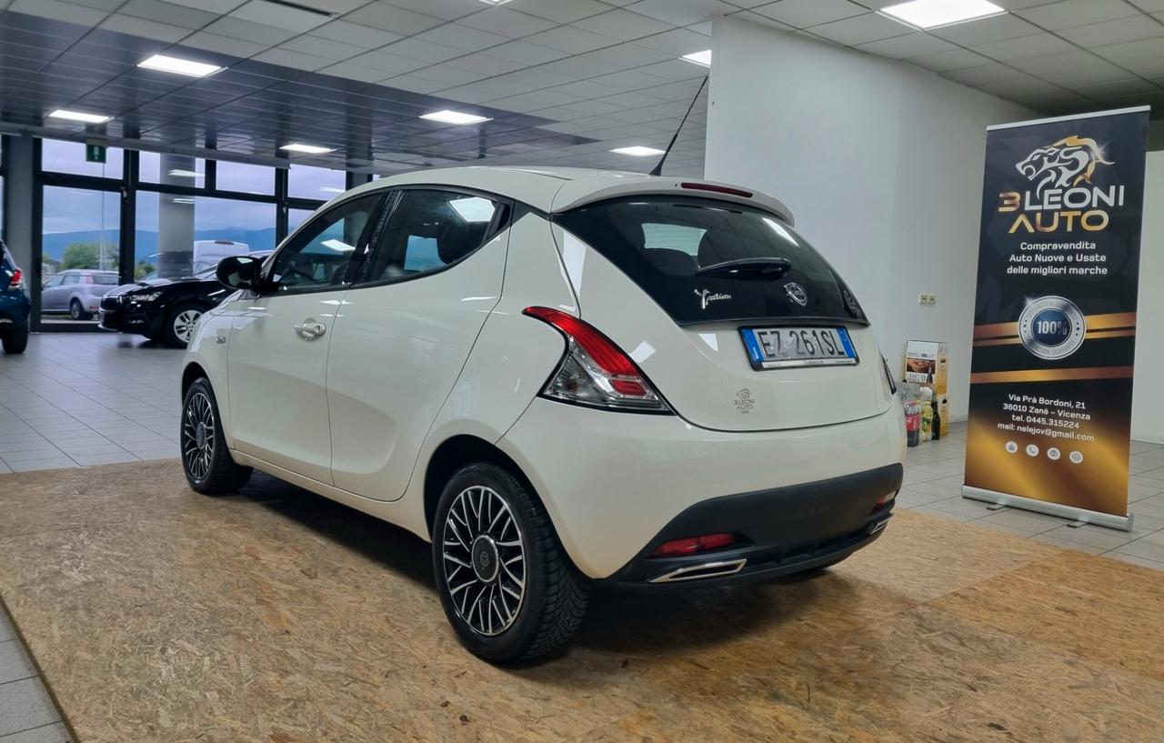 LANCIA YPSILON 1.3 MJT 16V 95 CV 5p. MOMO DESING
