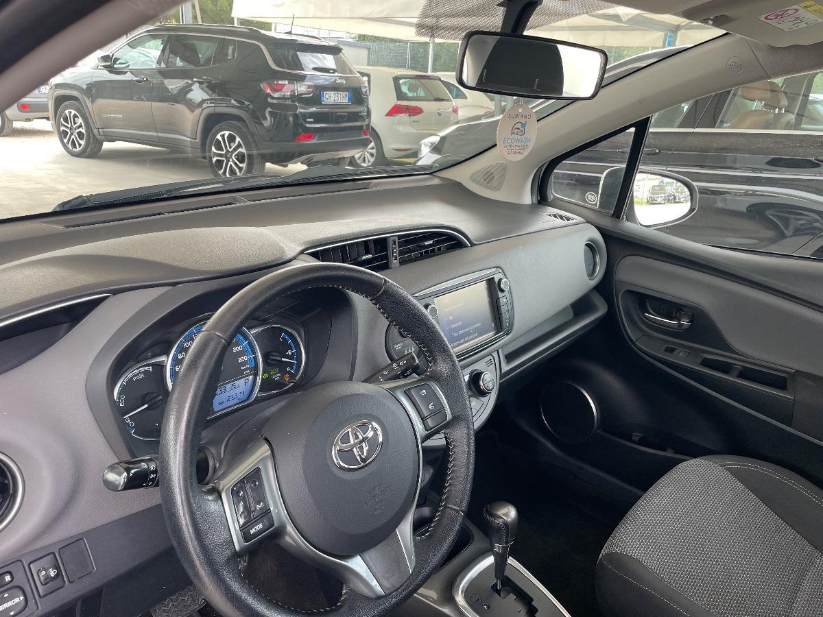 TOYOTA - Yaris - 1.5 Hybrid 5p.Trend "Platinum Ed."