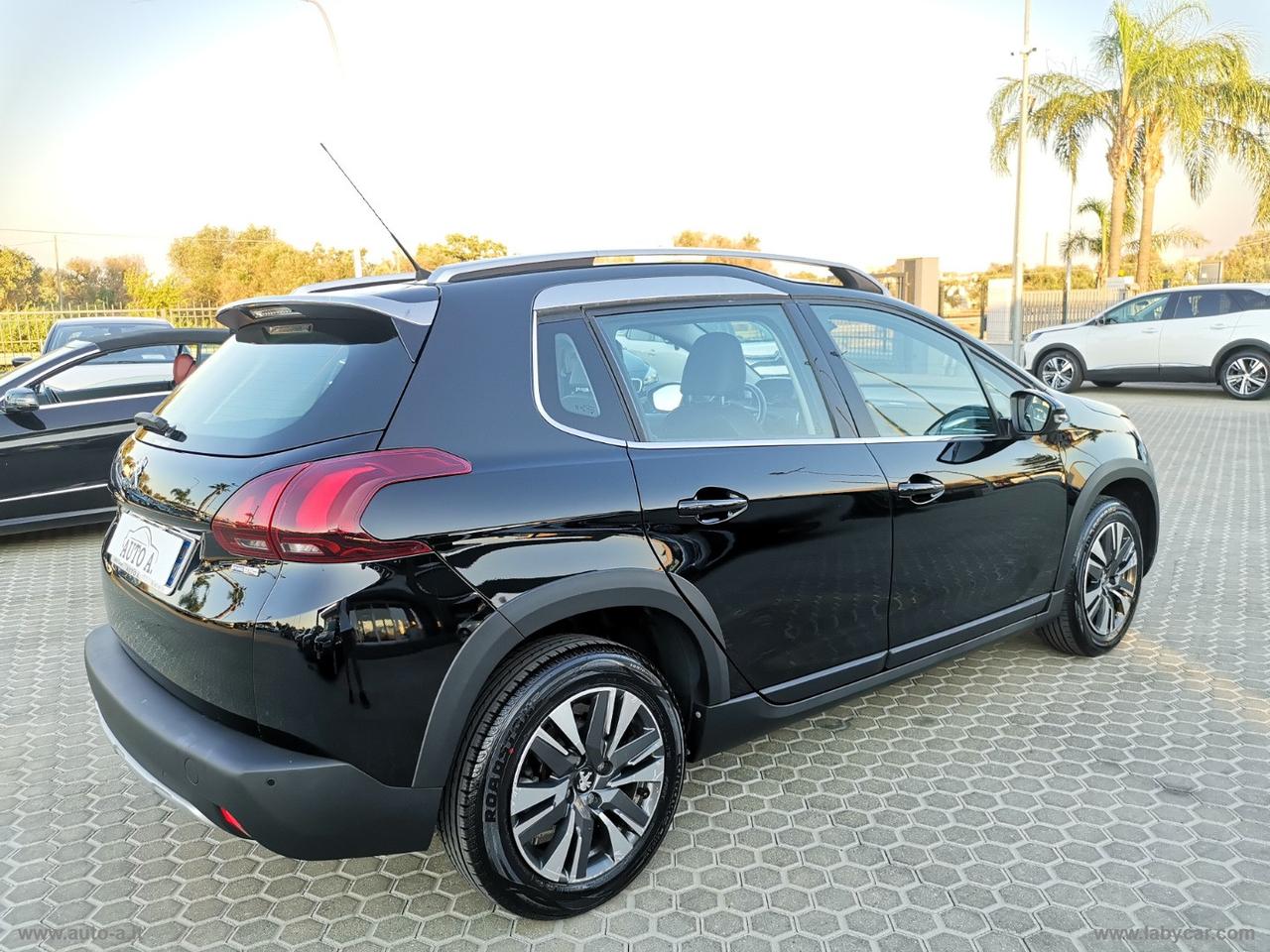 PEUGEOT 2008 PureTech 82 Allure