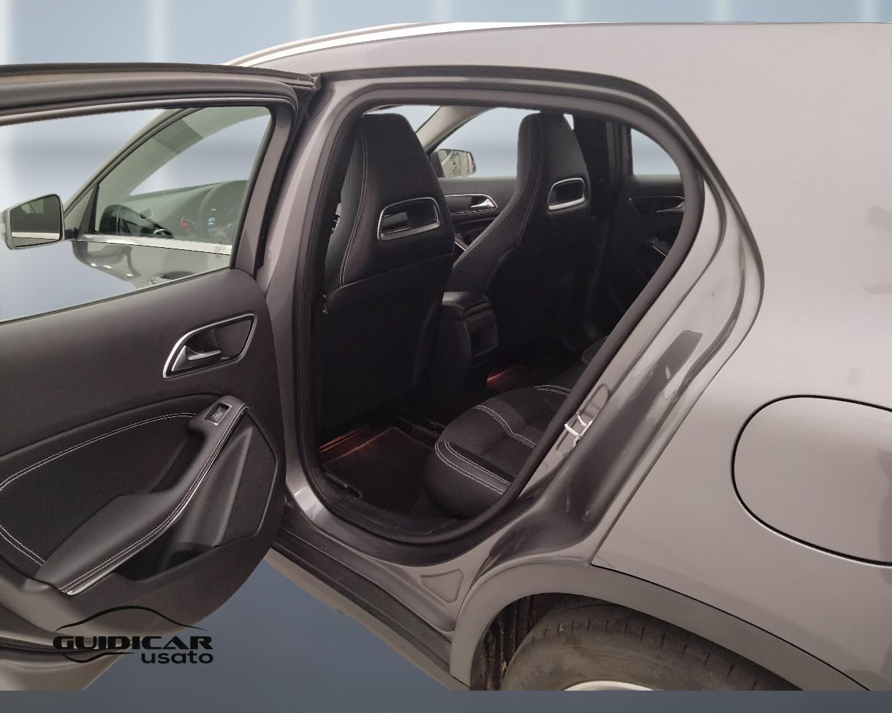 Mercedes-Benz GLA-X156 2017 - GLA 200 Sport auto