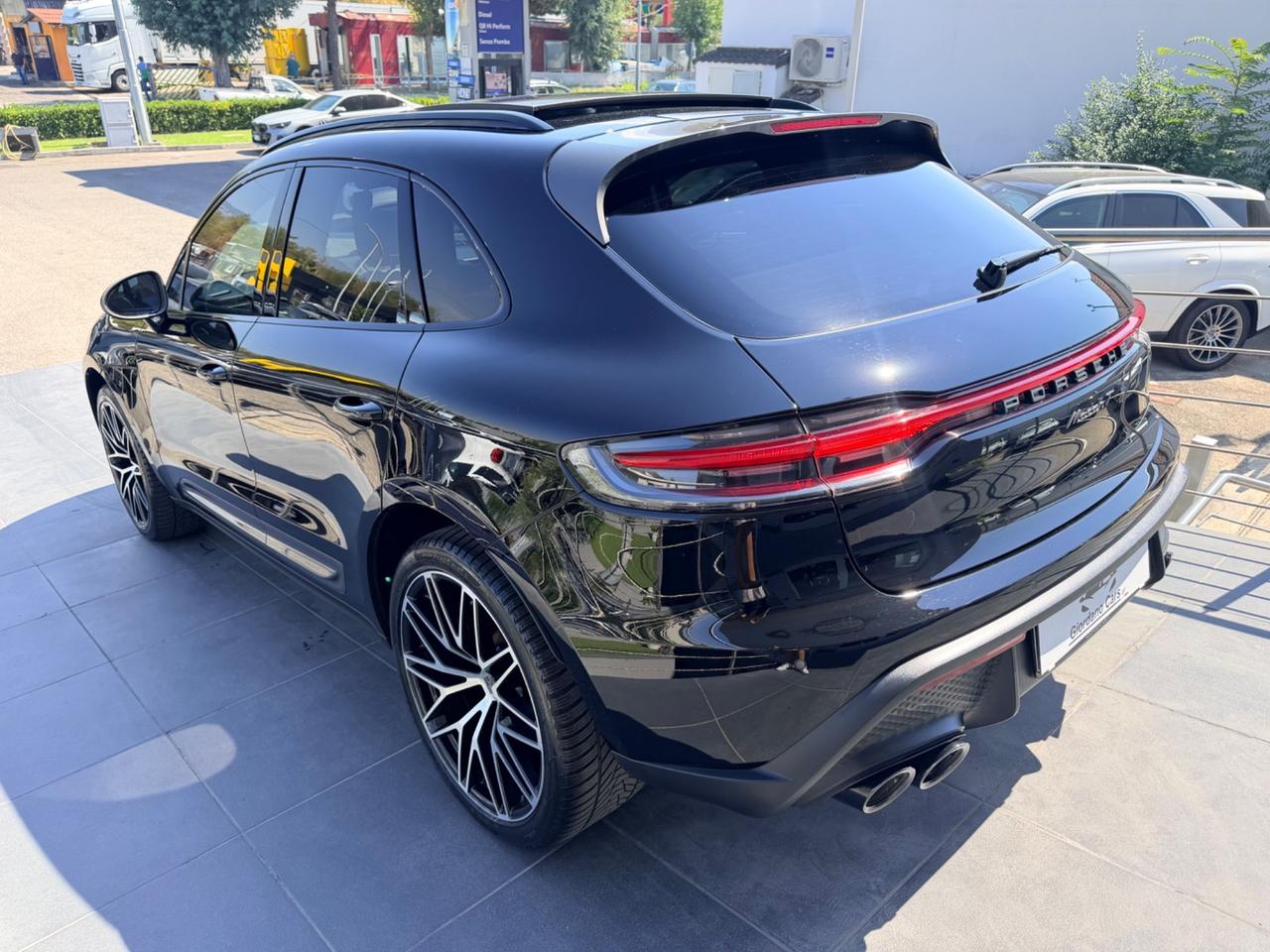 Porsche Macan 2.0 T 265cv Full tetto apribile in garanzia totale