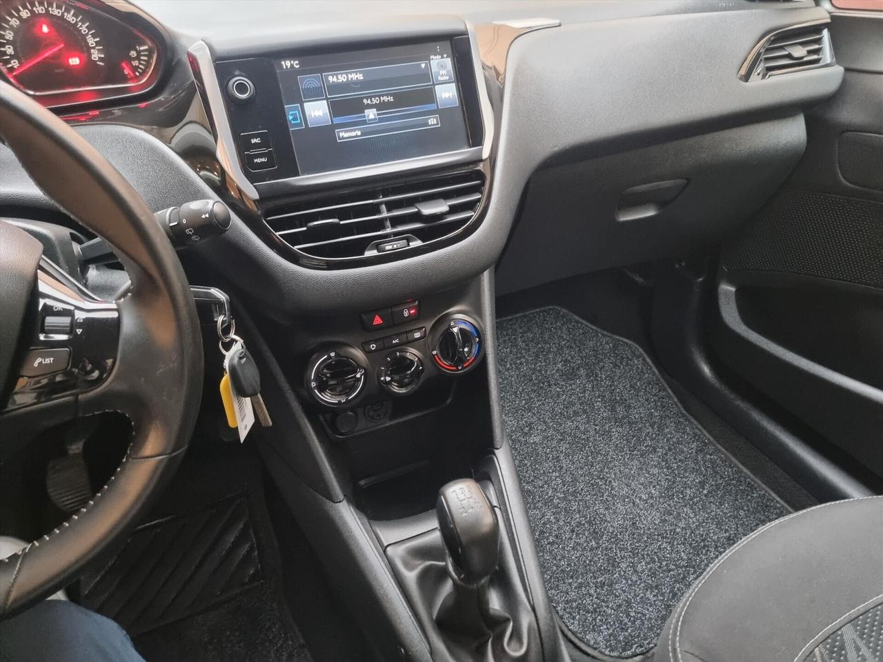Peugeot 208 PureTech 68 5 porte Access 1.0 BENZ