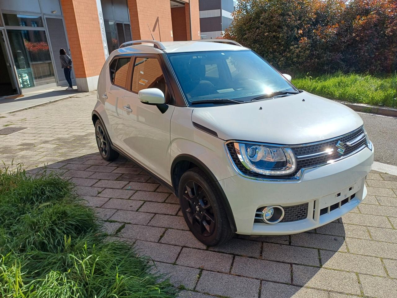 Suzuki Ignis 1.2 Hybrid Top