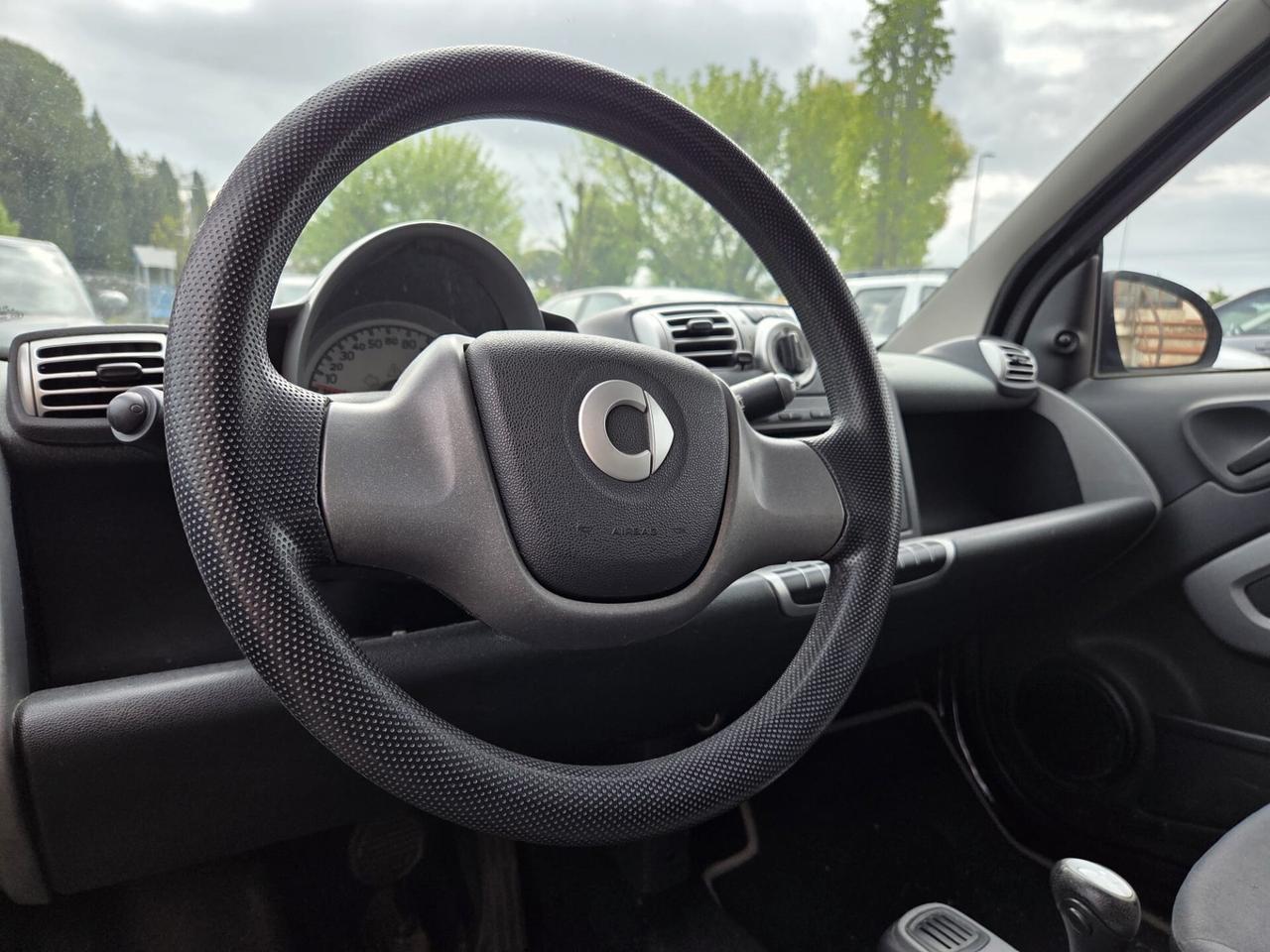 Smart ForTwo 1000 52 kW coupé limited one