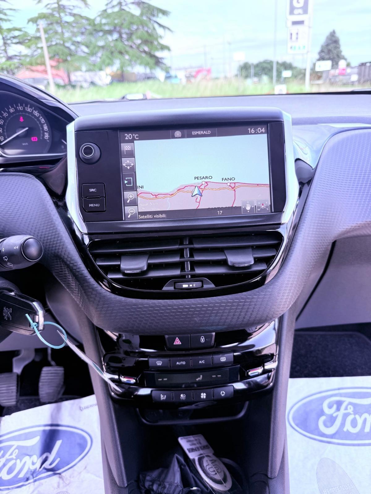 Peugeot 208 PureTech 82 5p. GPL Ok neopatentati