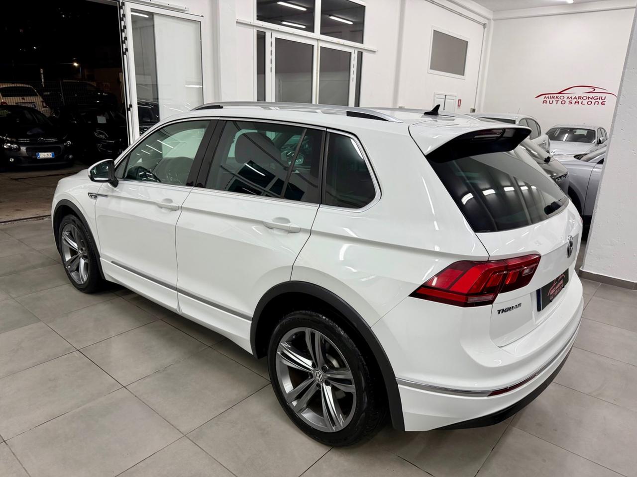 VW Tiguan 2.0 150 CV DSG R-Line FINANZIABILE