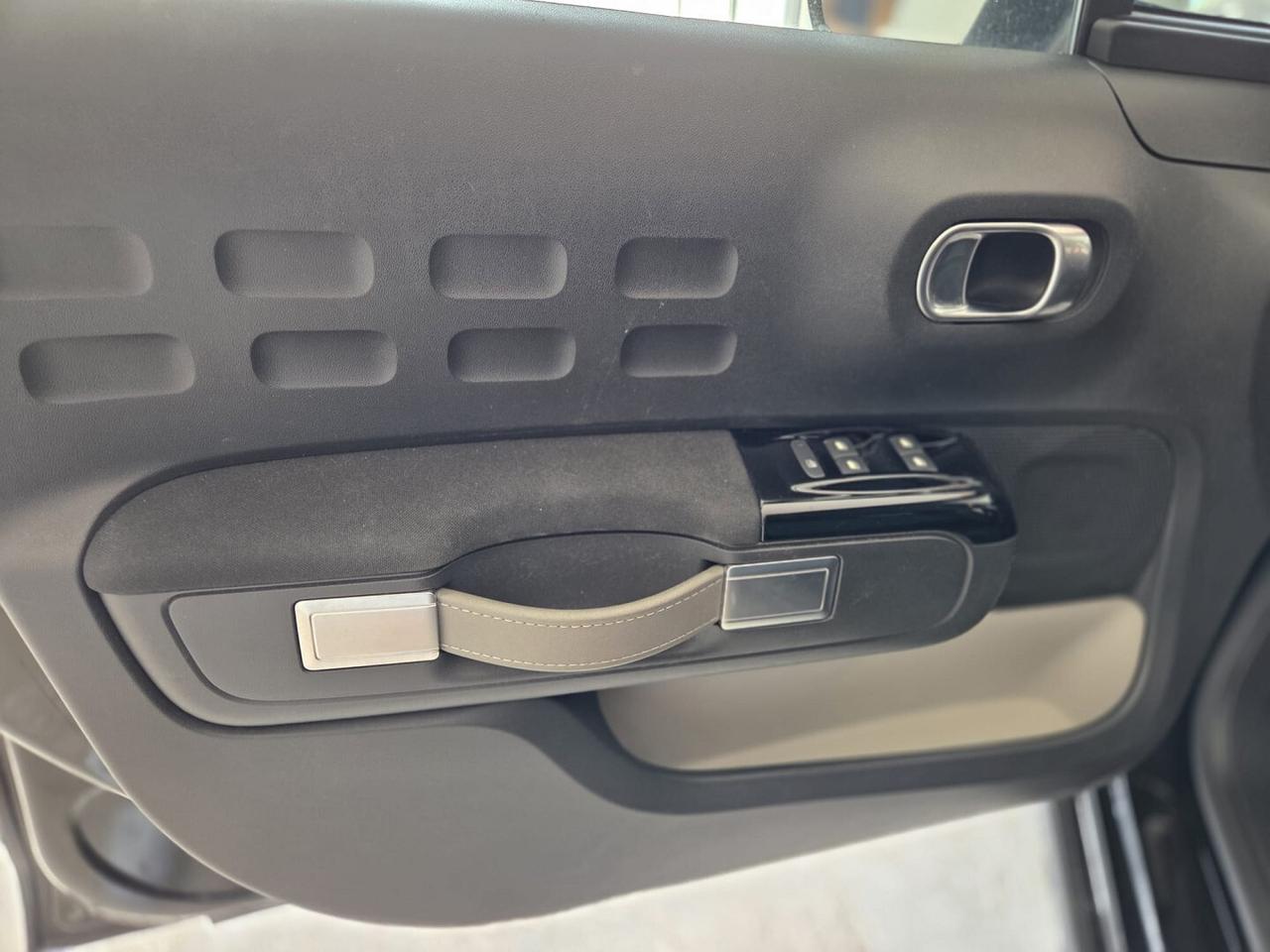 CITROEN C3 PURETECH 83CV S&S SCHINE PACK *44.000Km