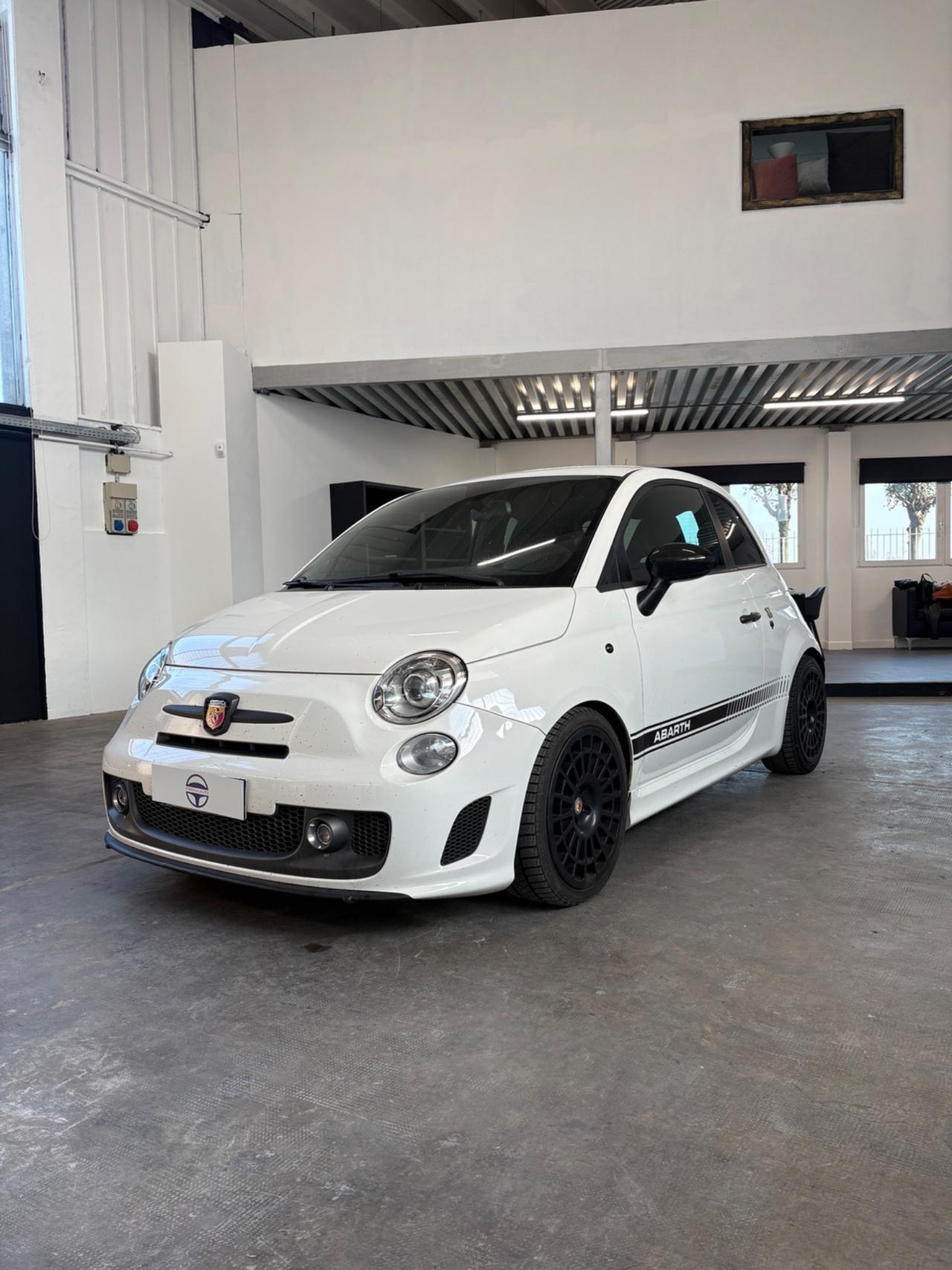 Abarth 595 1.4 Turbo T-Jet 160 CV Competizione
