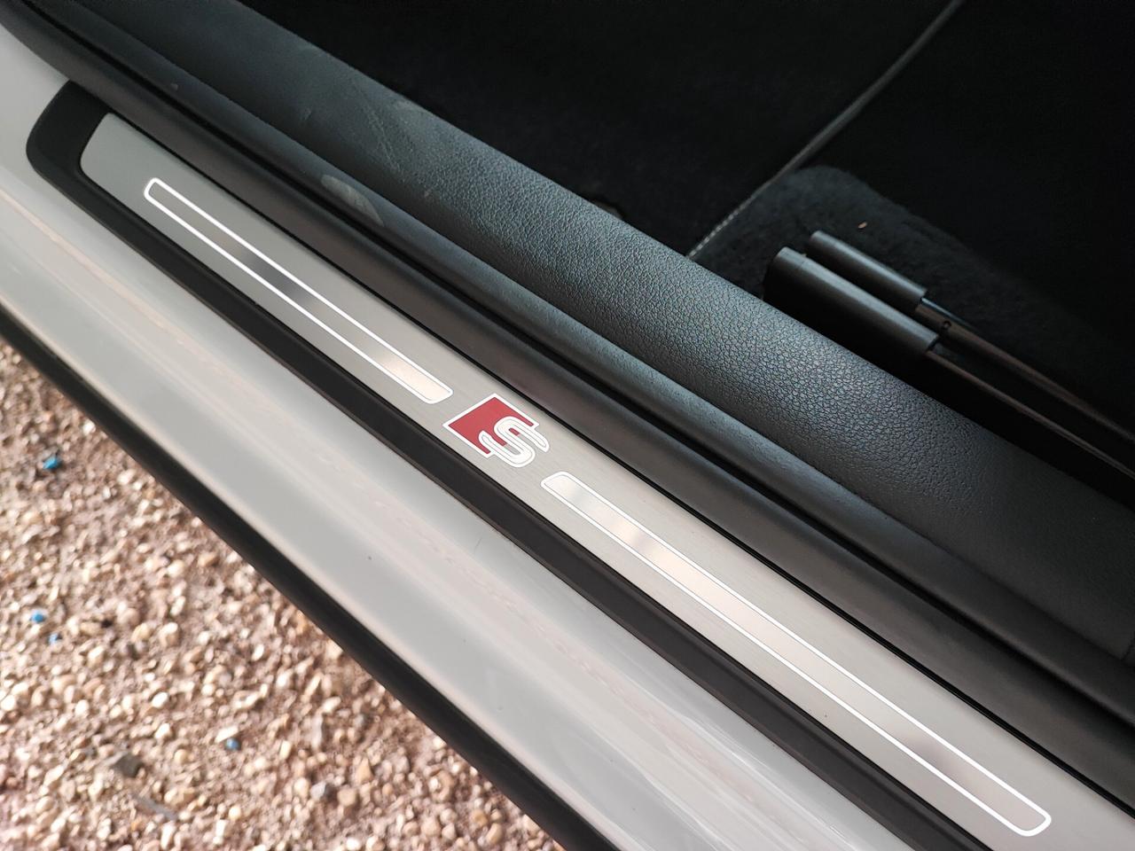 Audi Q2 35 TDI S tronic line Edition