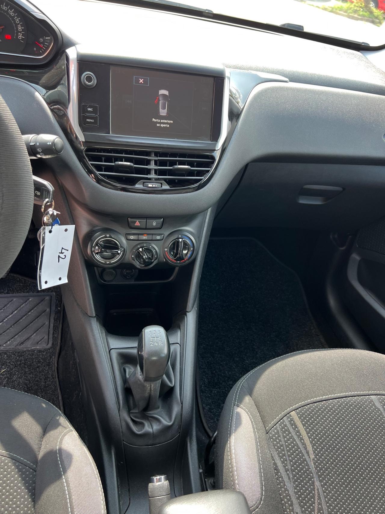 Peugeot 208 1.4 HDi 68 CV 5 porte Access
