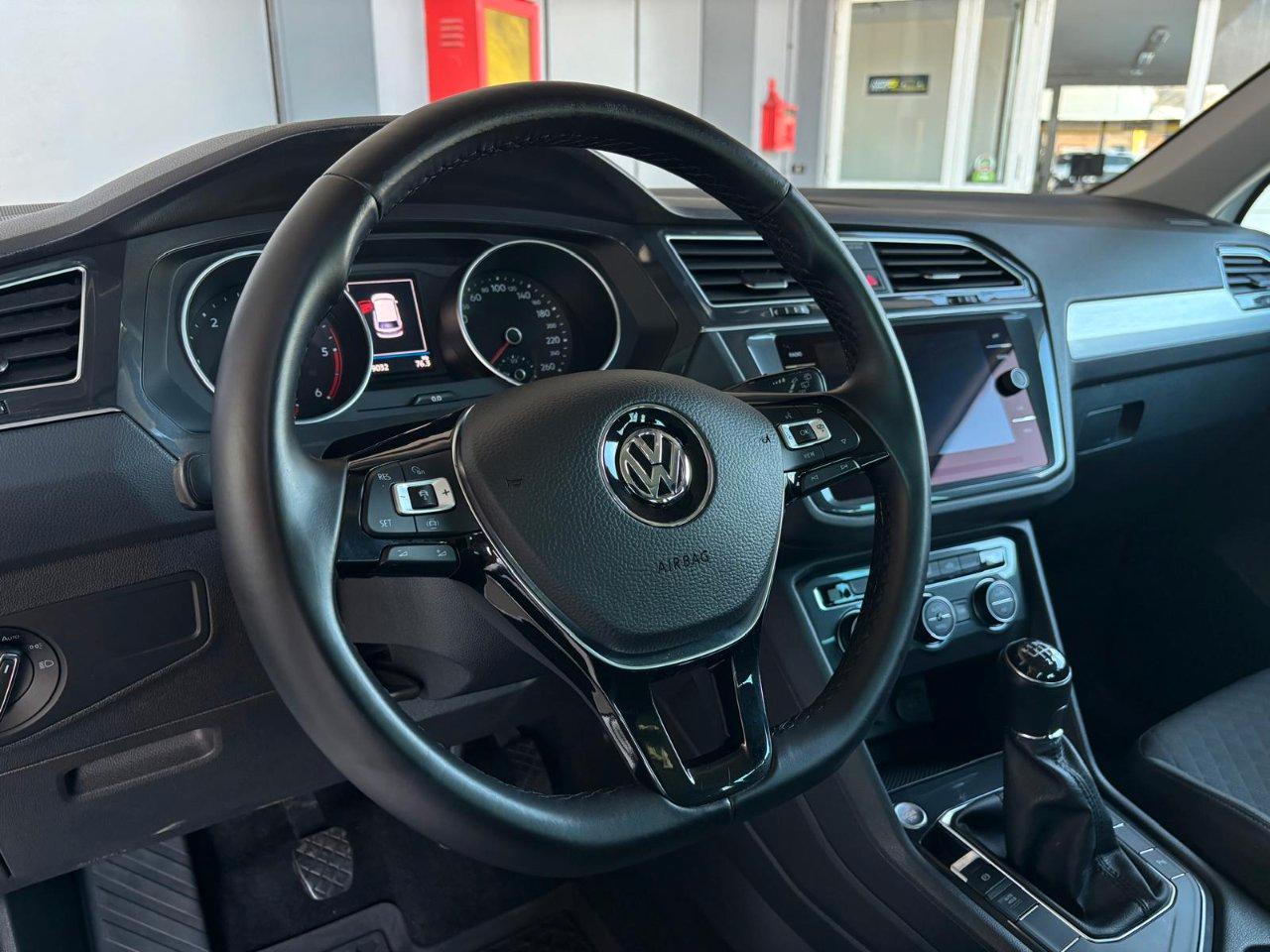 Volkswagen Tiguan 2.0 tdi R-Line 150cv