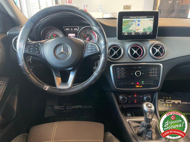 MERCEDES-BENZ GLA 200 d Sport *CAMERA*NAVI*PELLE