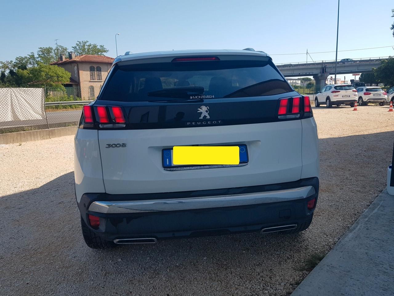 Peugeot 3008 BlueHDi 120 S&S EAT6 Allure
