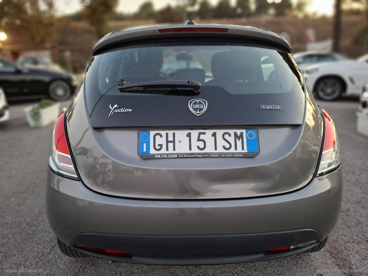 LANCIA Ypsilon 1.0 FireFly 5p.S&S Hybrid Silver