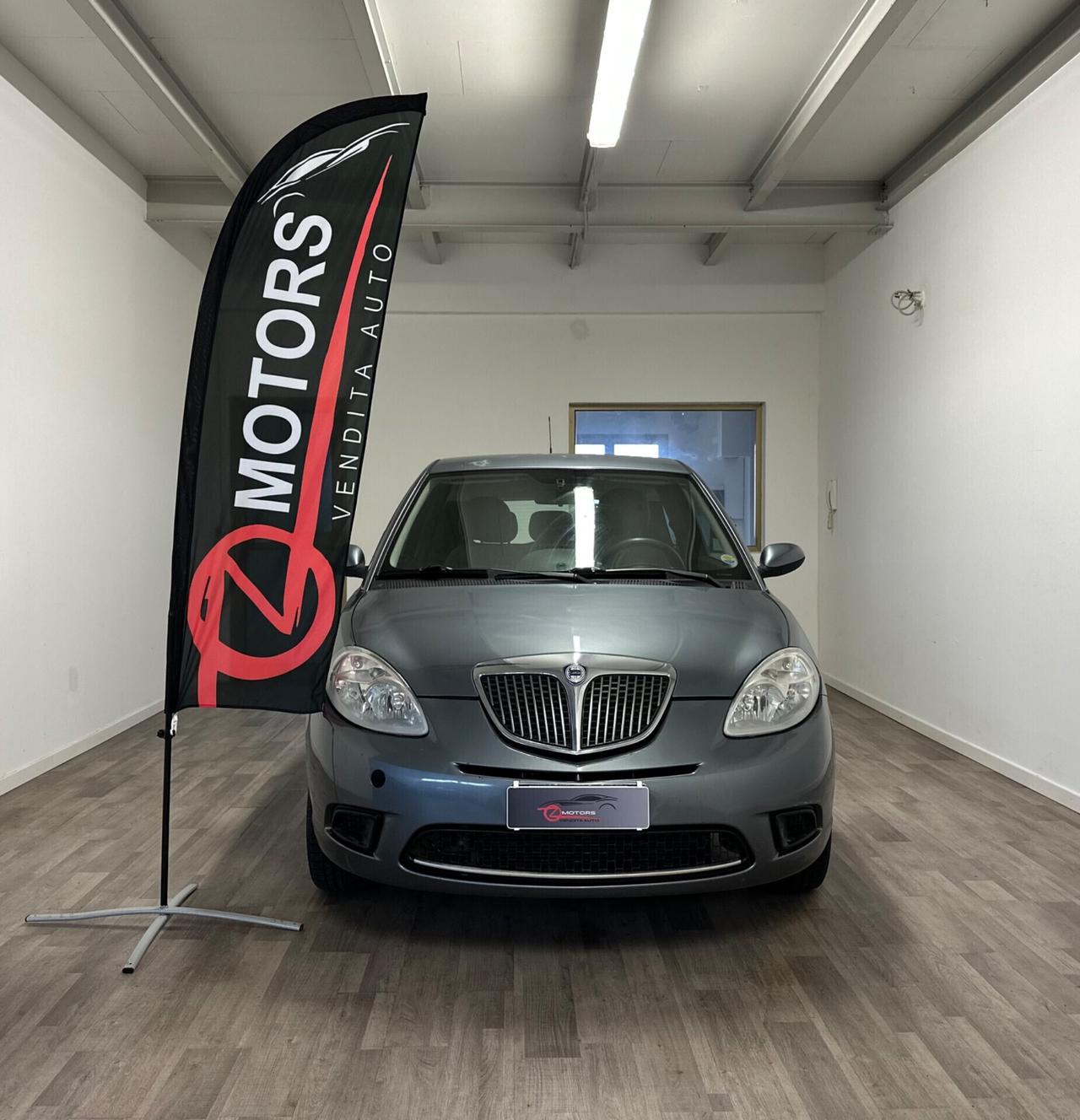 Lancia Ypsilon 1.2 GPL NEOPATENTATI