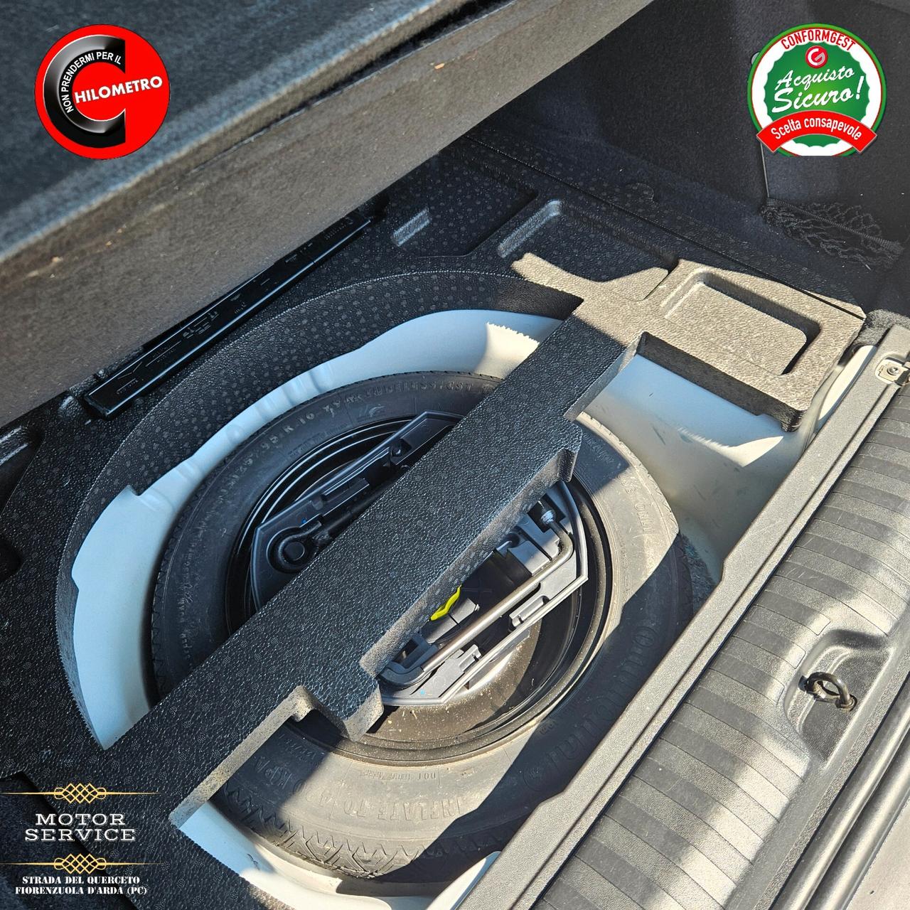 Peugeot 2008 1.2 BENZINA UNIPRO KM DOCUMENTATI DA 89€ MESE
