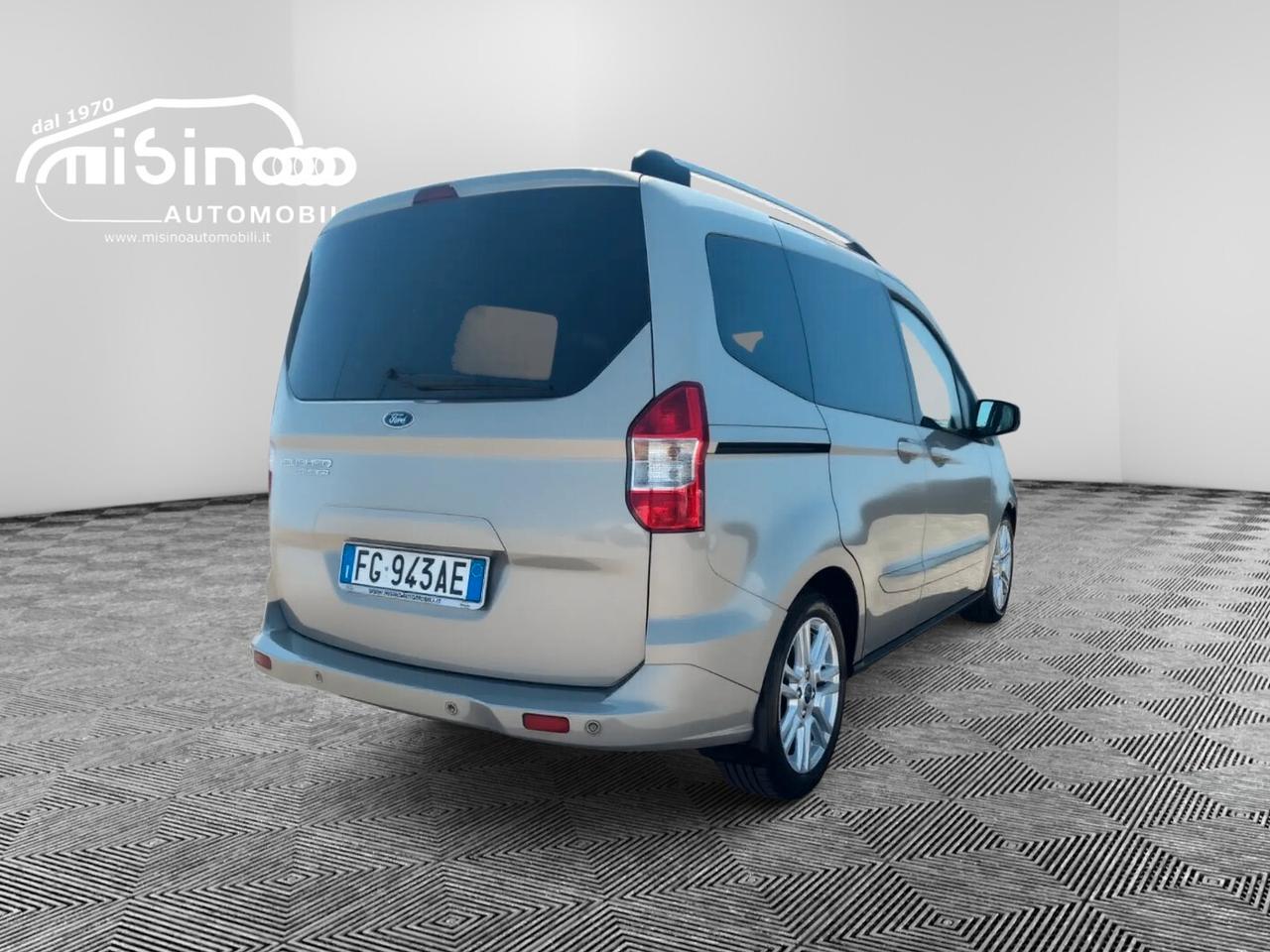 Ford Tourneo Courier 1.5 TDCI 95 CV Titanium