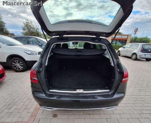 MERCEDES-BENZ C 200 C 200 SW eq-boost Sport auto - GY454RK