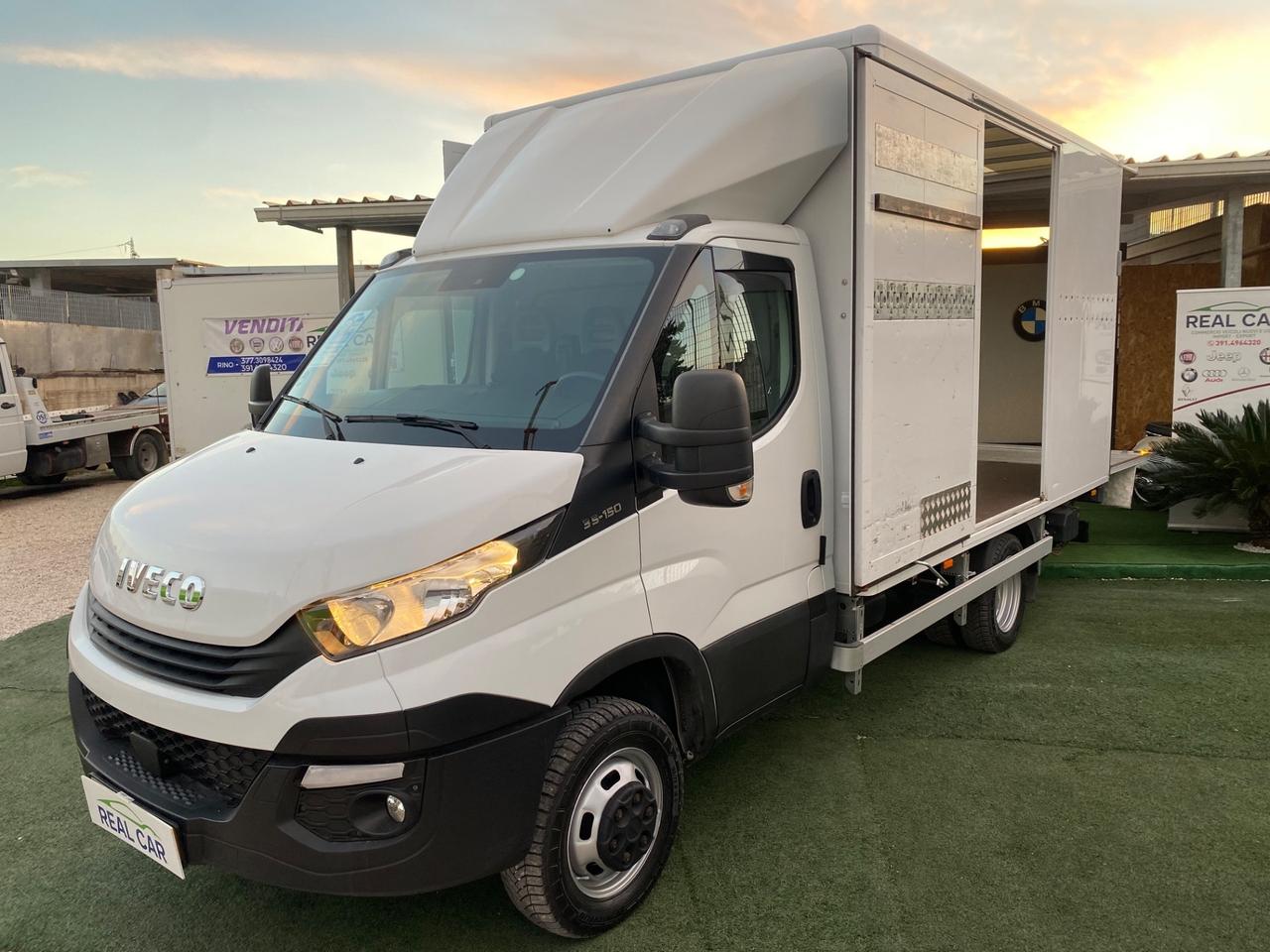 Iveco Daily 3.0 35-150 Anno 2019 Pedana