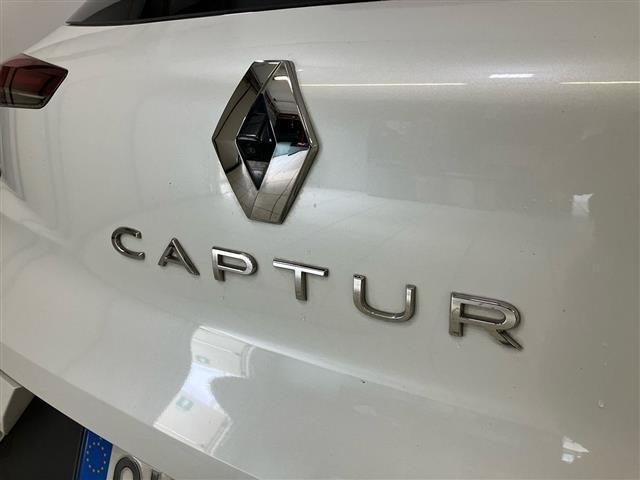 RENAULT Captur 1.6 E-TECH Plug-in Hybrid 160cv Intens Auto