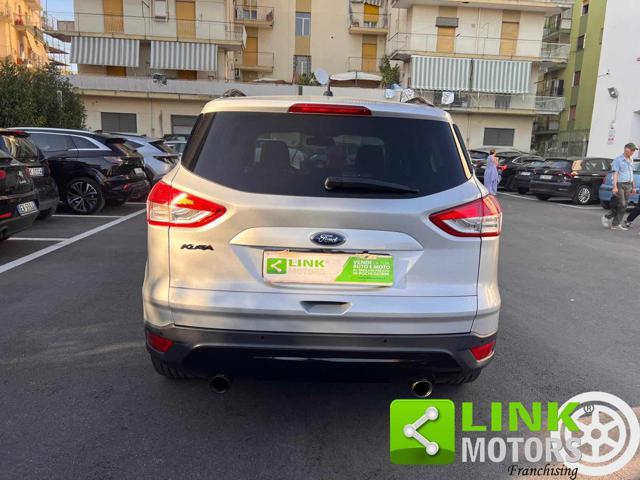 FORD Kuga 2.0 TDCI 140 CV 4WD Titanium