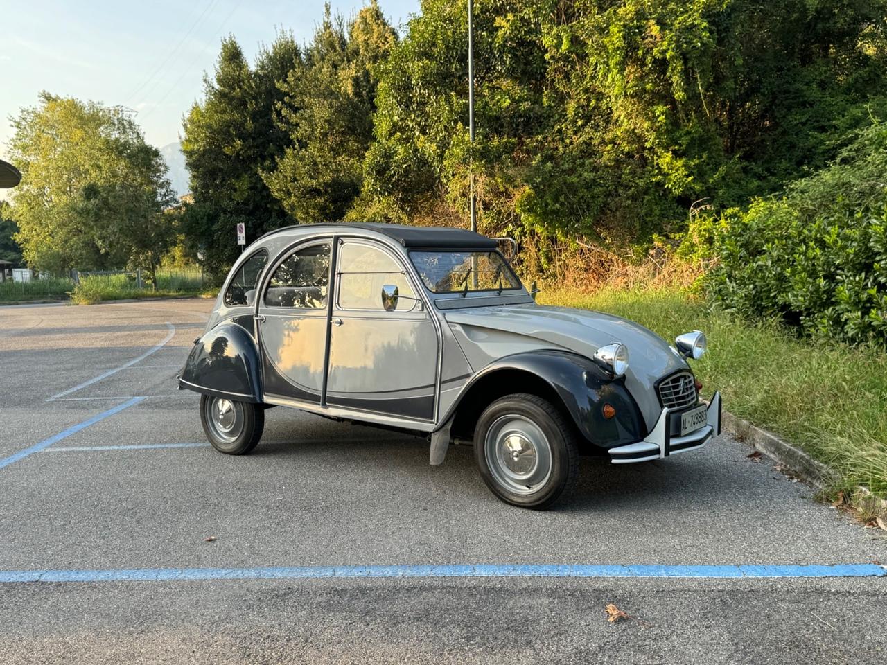 Citroen 2CV 6 Charleston