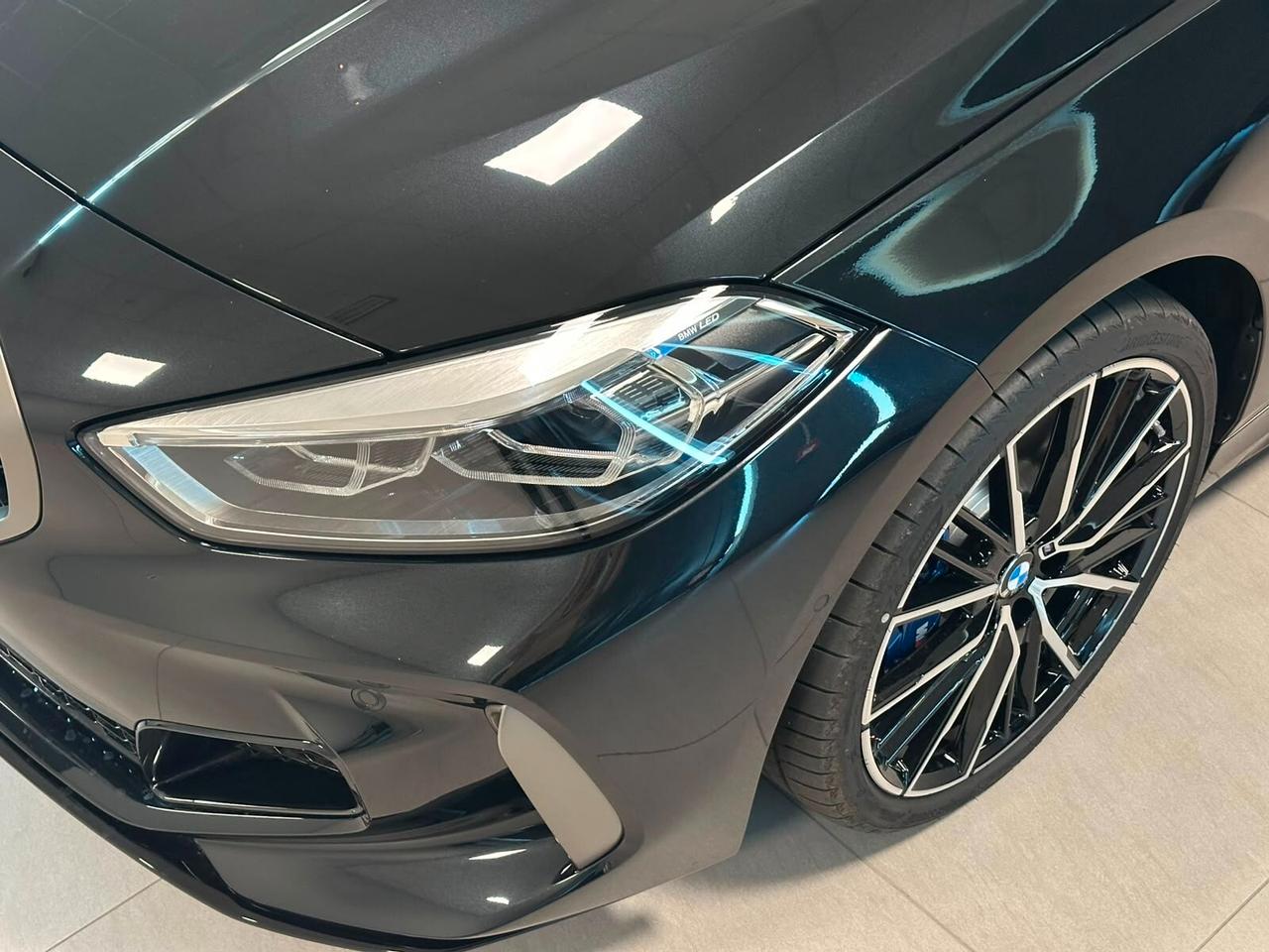 Bmw 135 M 135i xDrive Colorvision Edition