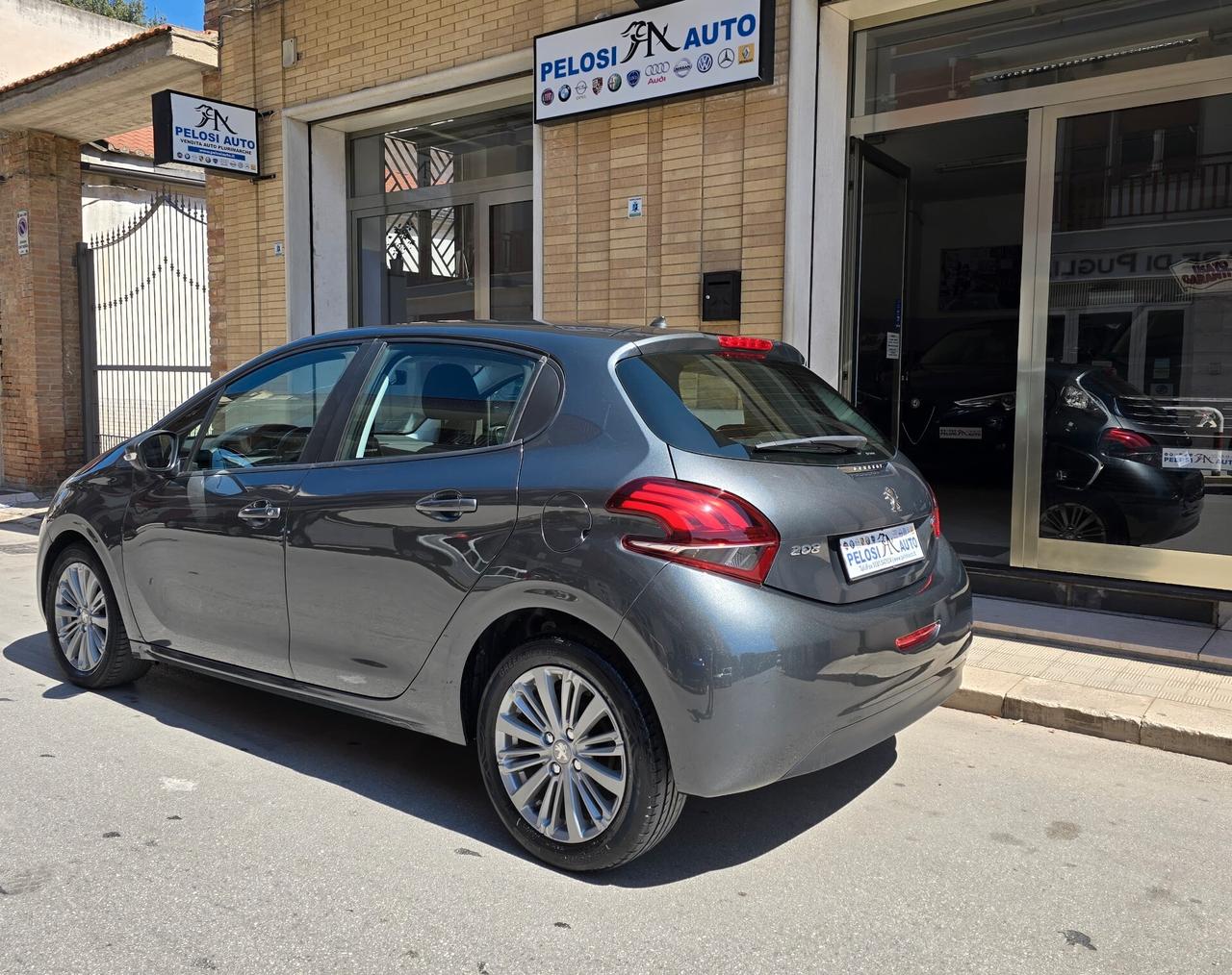 Peugeot 208 PureTech 82 cv GPL Allure