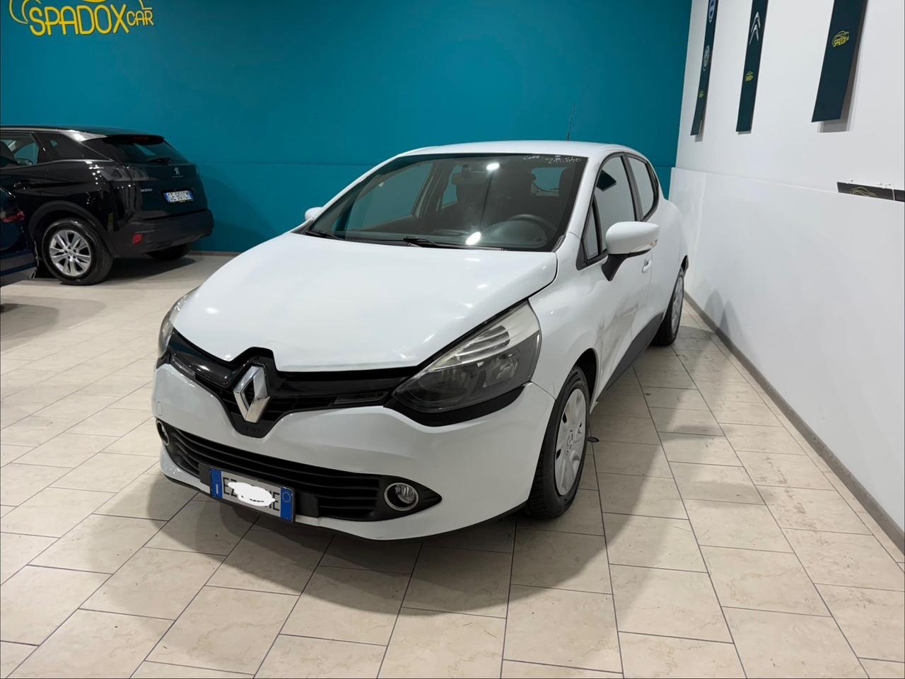 RENAULT CLIO 2015 GPL FINO AL 2035