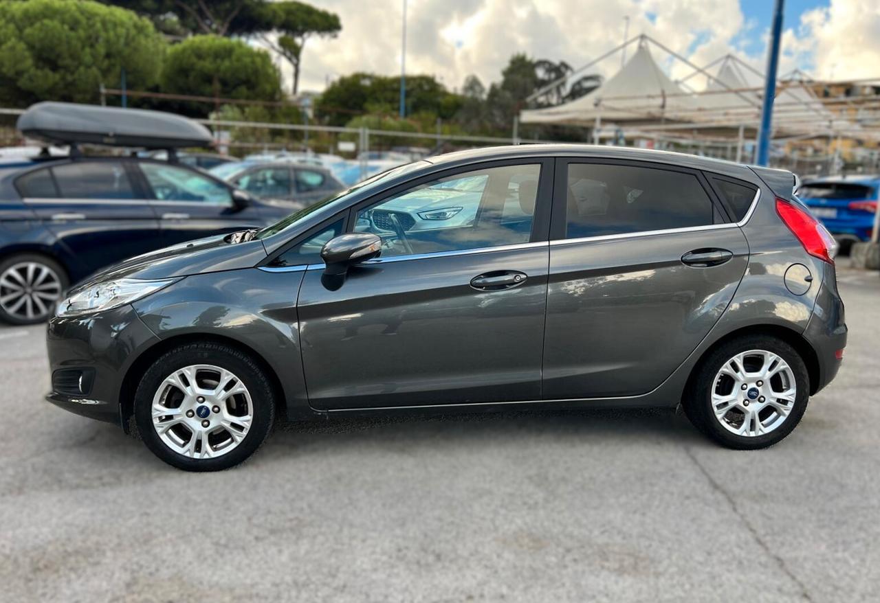 FORD FIESTA 1.5 TDCi 75CV 5P Black&White - 2015