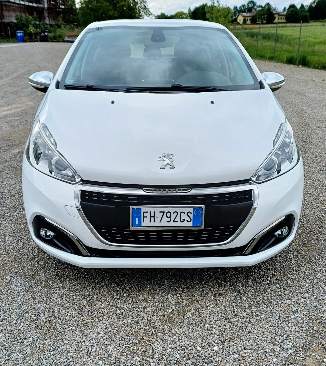 Peugeot 208 PureTech 82 5 porte Allure
