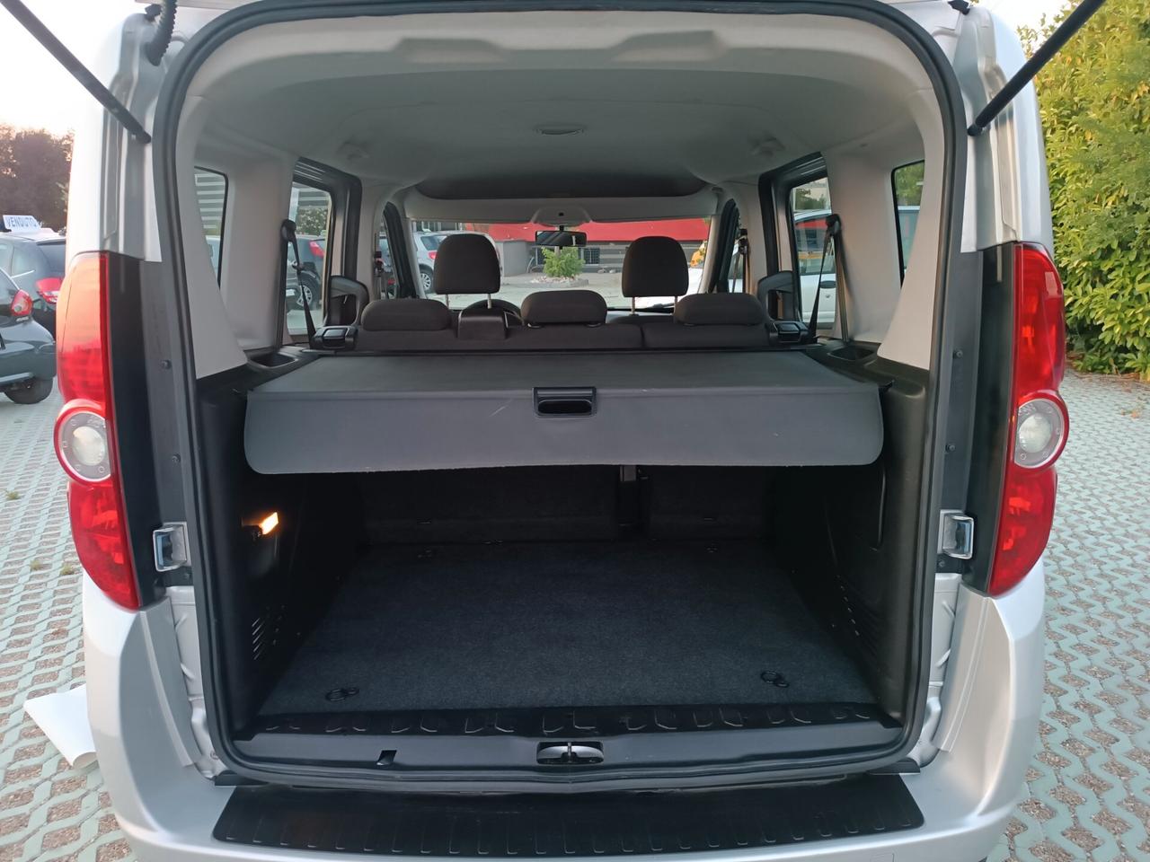 Opel Combo 1.6 CDTi~Diesel~190.000~GARANZIA~2017
