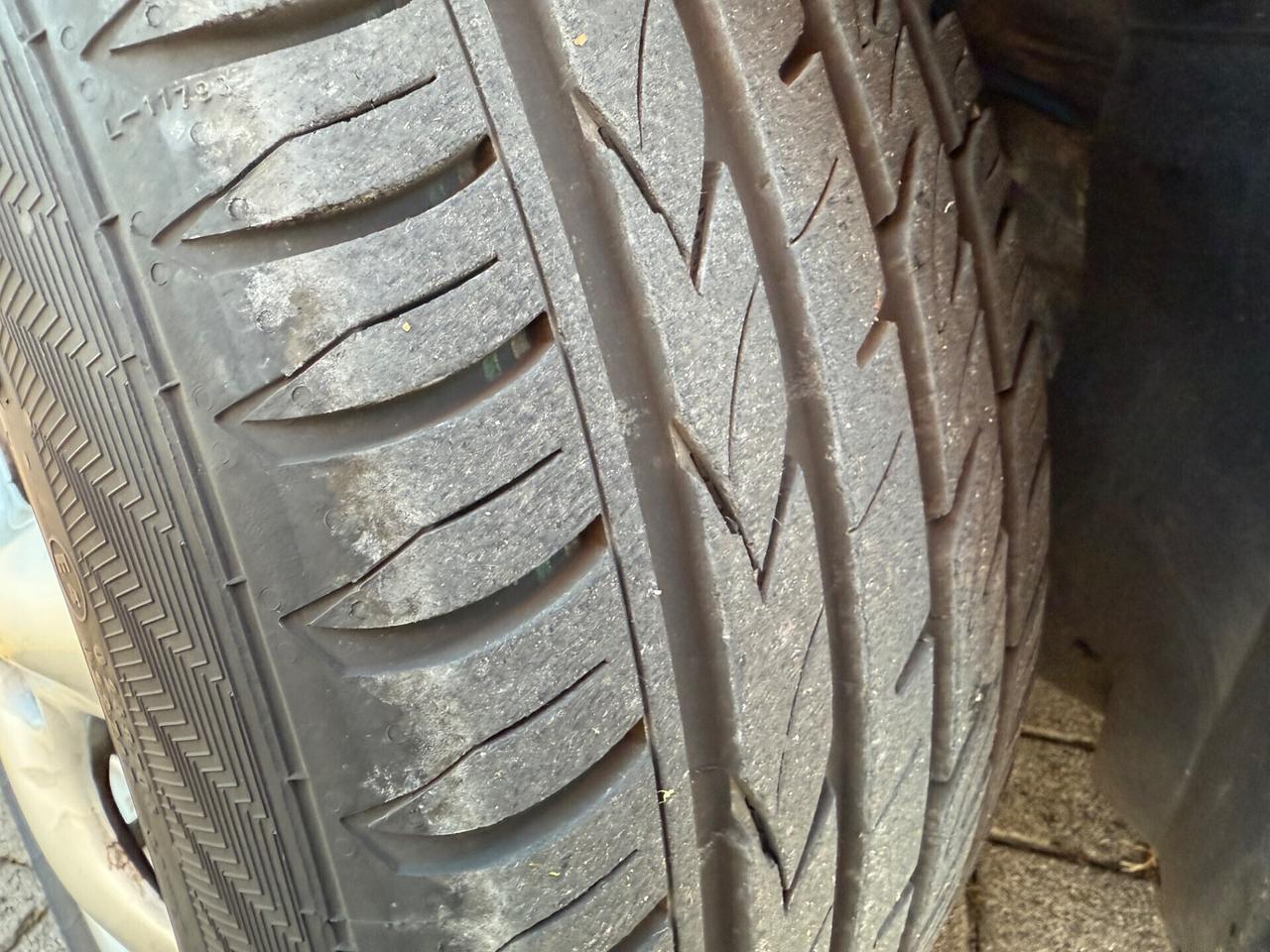 Porsche Boxster 2.5i 24V cat