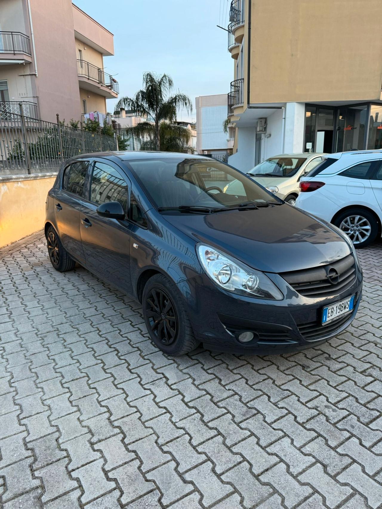 Opel Corsa 1.2 80CV 5 porte GPL-TECH Edition