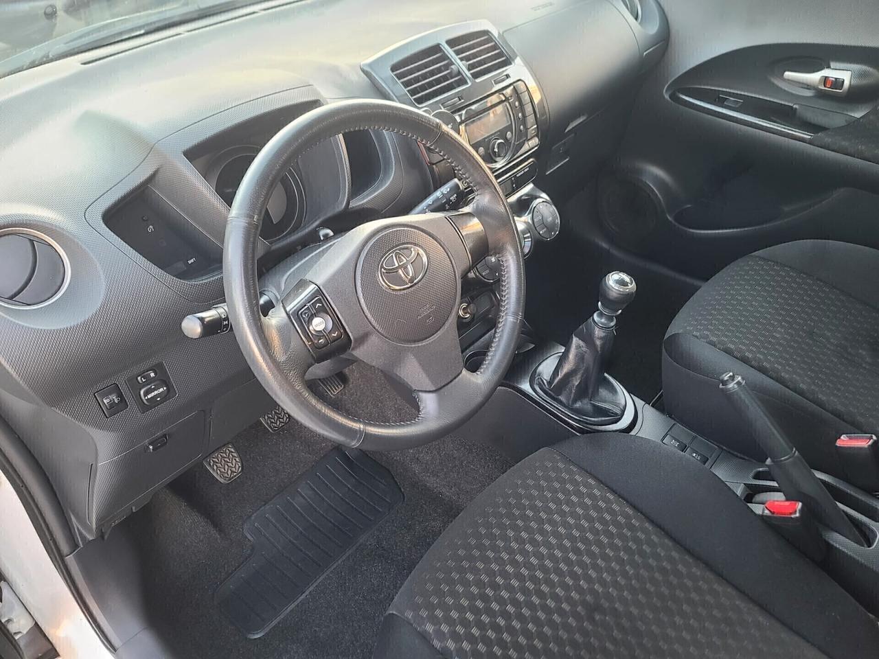 Toyota Urban Cruiser 1.4 D-4D Active 4x4