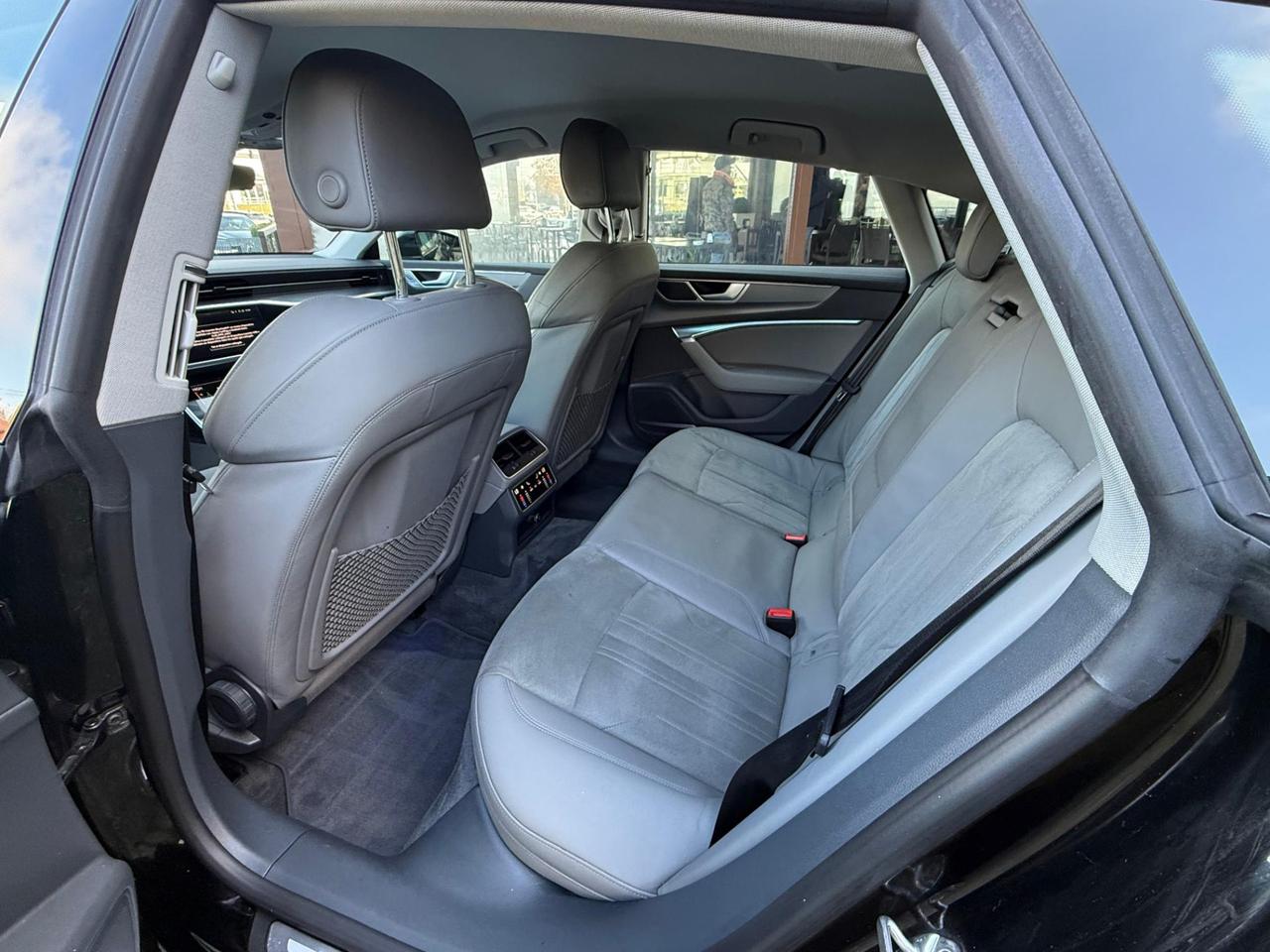 Audi A7 Sportback 50 2.0TFSI E Business Plus 252cv Quattro S-Tronic 92000KM