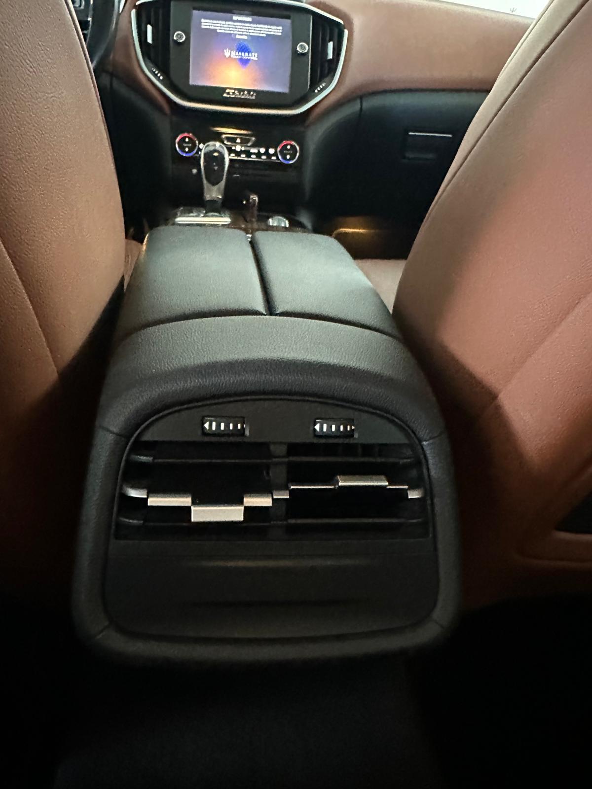 Maserati Ghibli 3.0 V6 ds 250cv auto