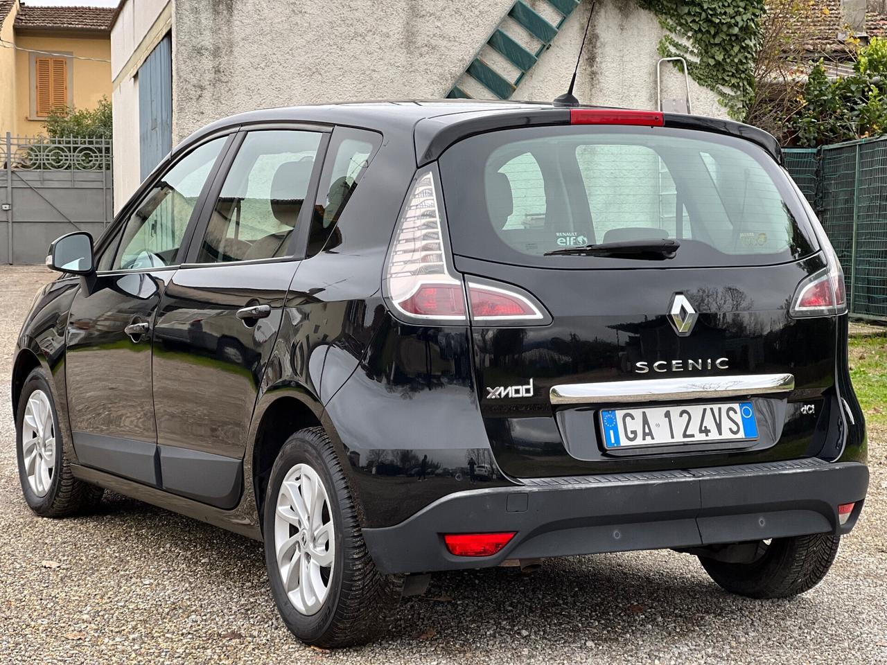 Scénic 1.5 dCi 110CV S&S Bose