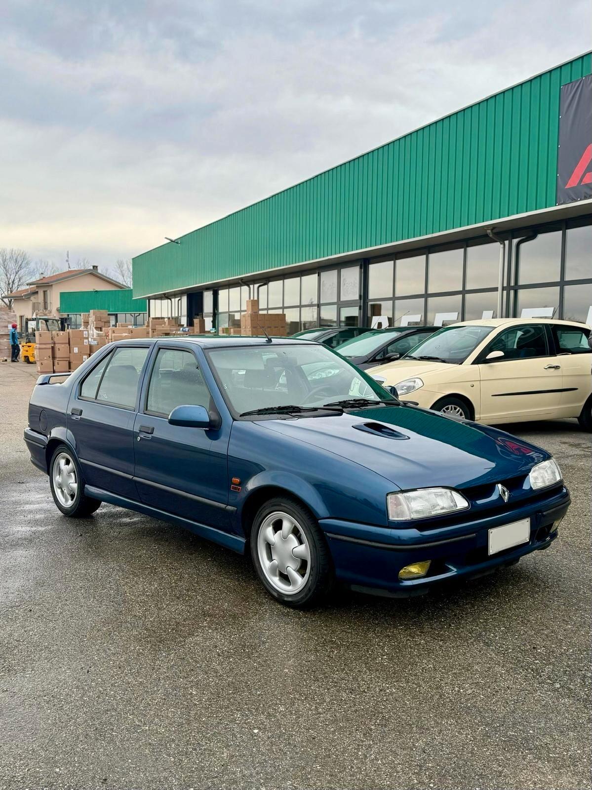 Renault R 19 1.8i 16V cat 4 porte