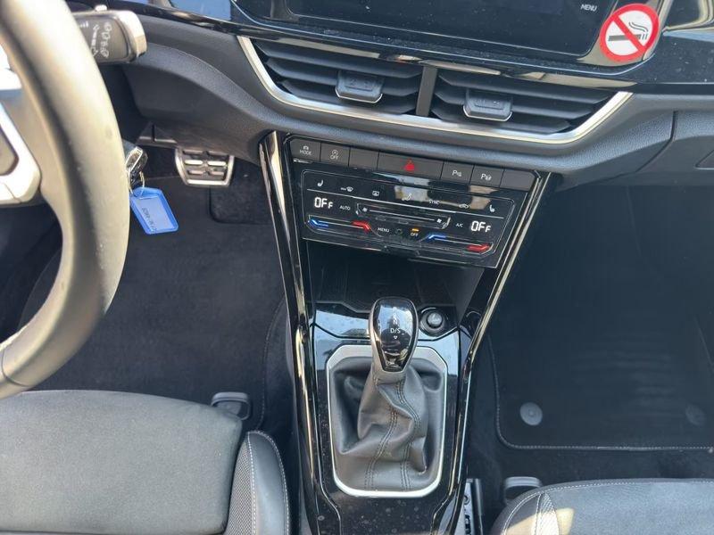 Volkswagen T-Roc 2.0 TDI SCR 150 CV DSG R-Line App Connect Cockpit 17" Full Led