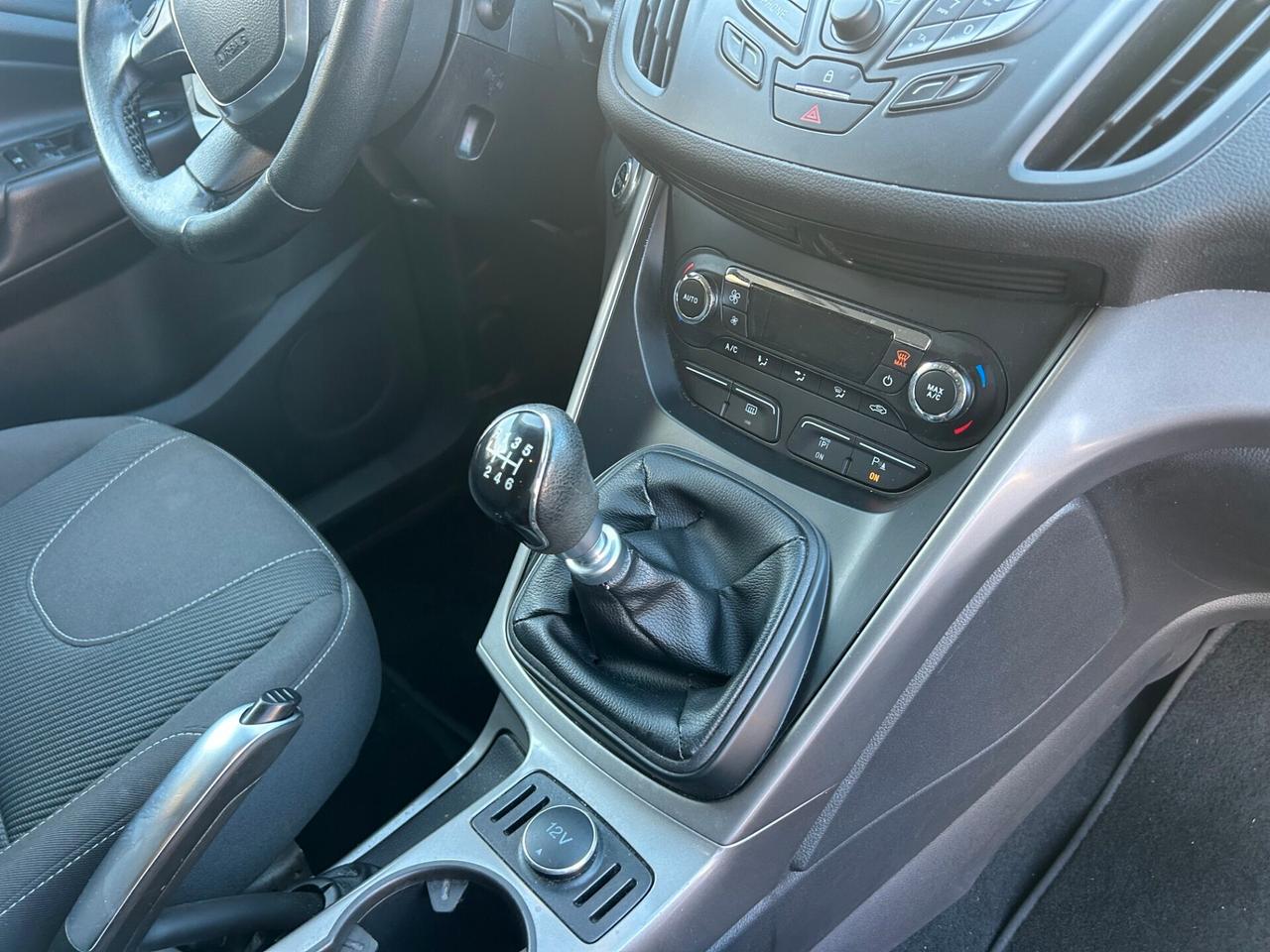 Ford Kuga 2.0 TDCI 140 CV 4WD Titanium