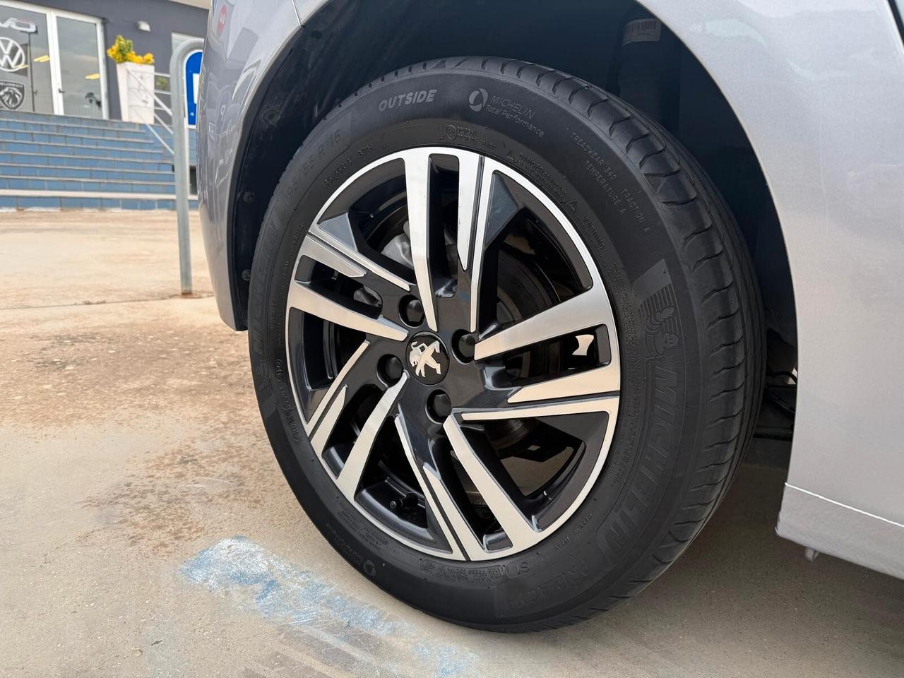 PEUGEOT 208 ALLURE 1.5 BLUEHDI 102 CV
