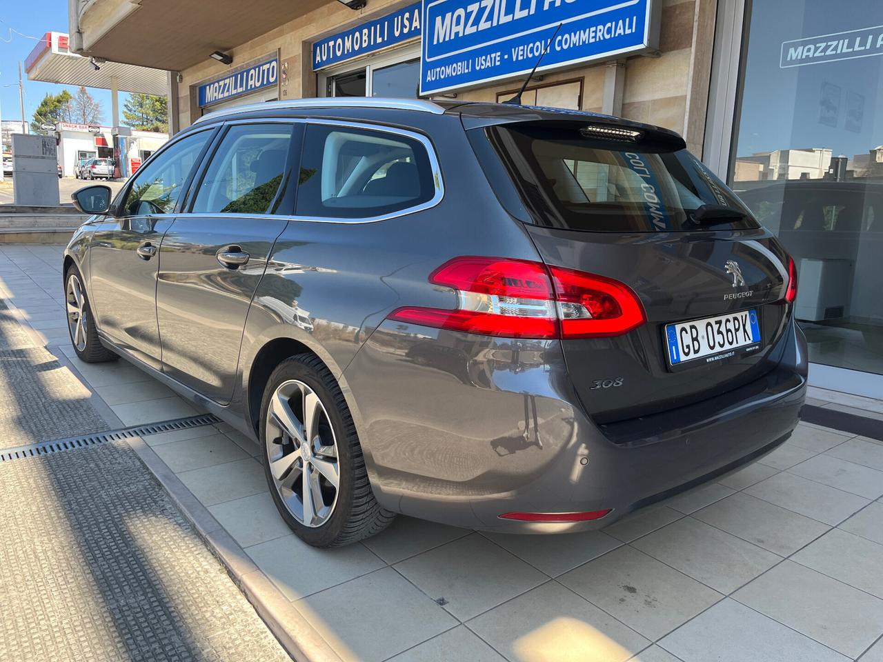 Peugeot 308 BlueHDi 130 S&S SW Allure