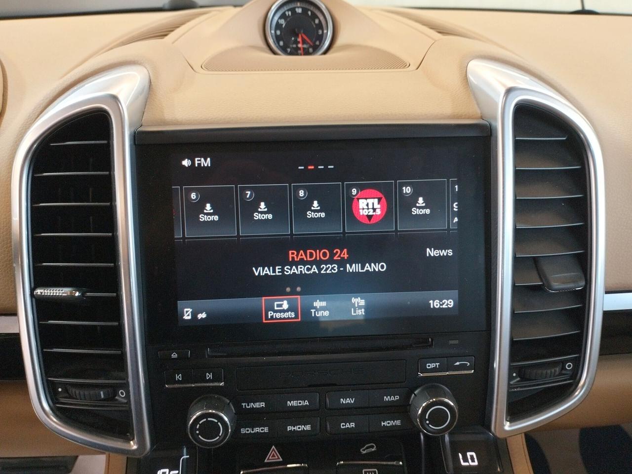 Porsche Cayenne 3.0 Platinum Edition tiptronic