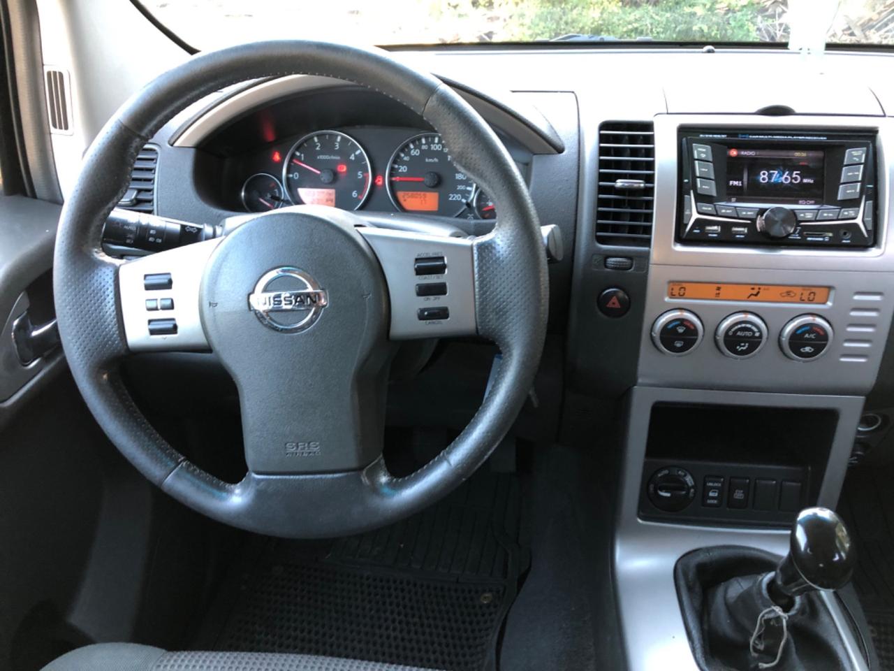 Nissan Pathfinder 2.5 dCi SE