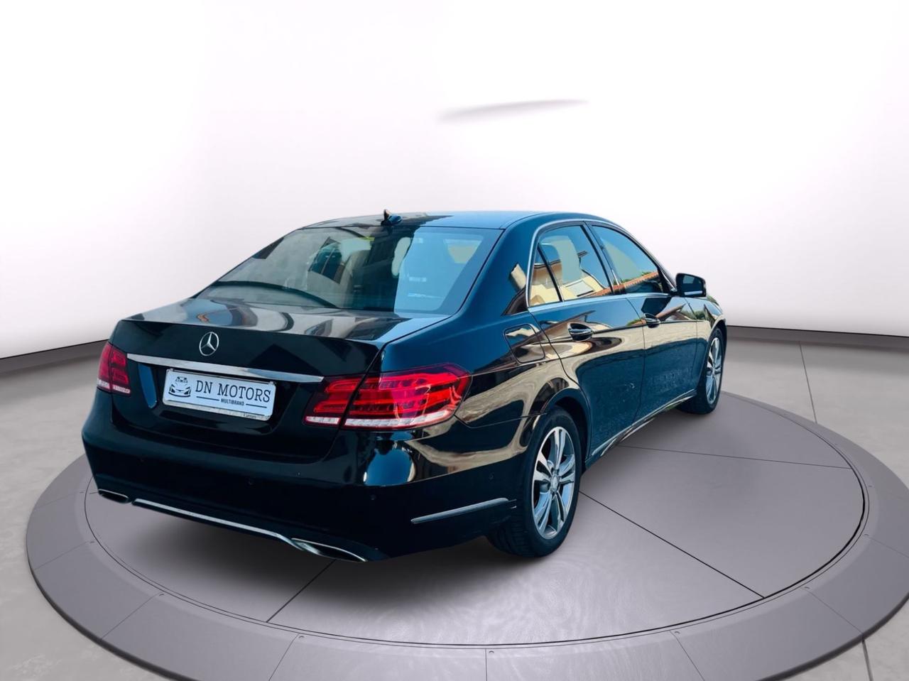 Mercedes-benz E 200 bluetech Premium 2014 120.000km