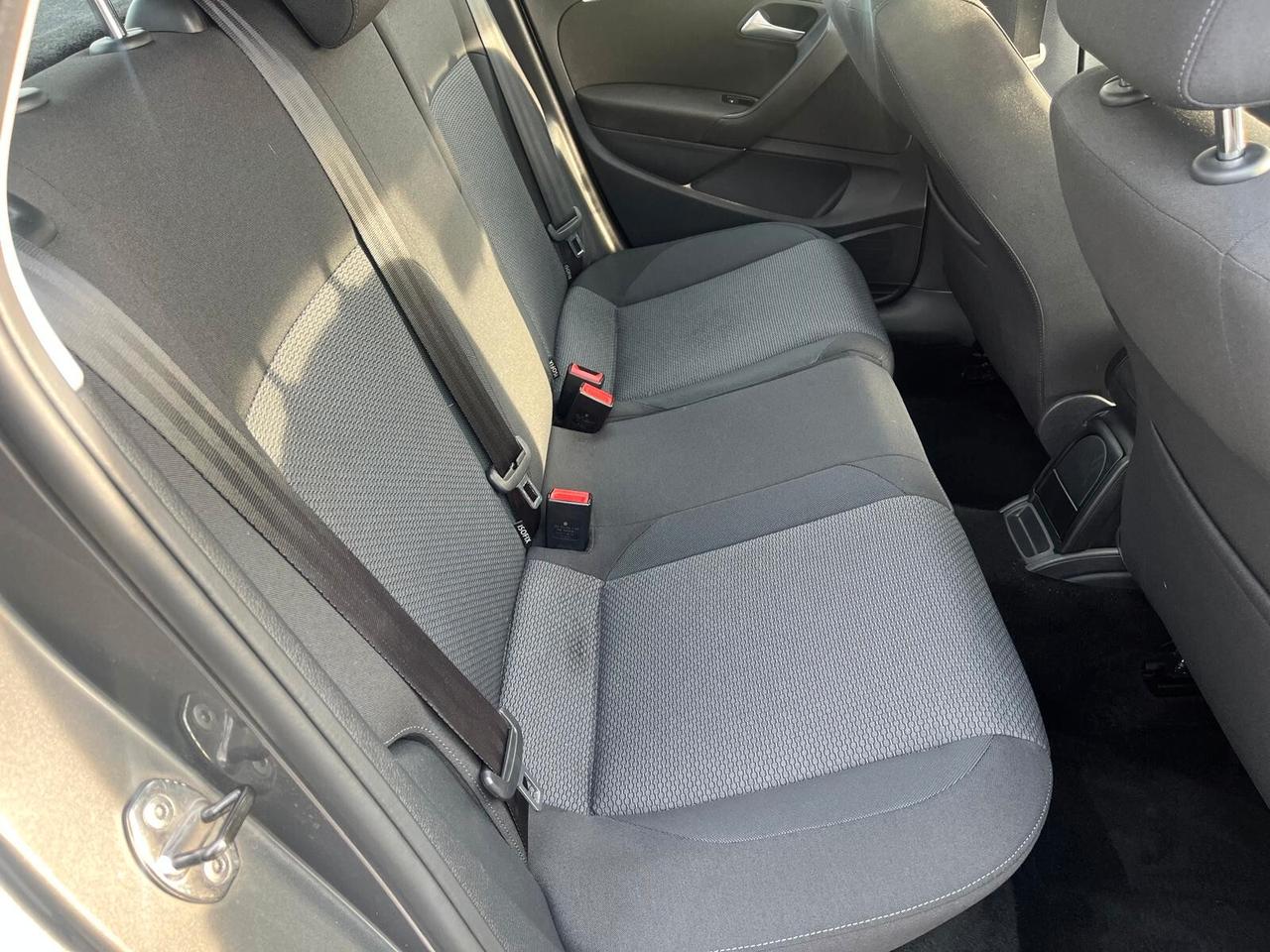 Volkswagen Polo 1.4 TDI 90 CV DSG **NEOP**