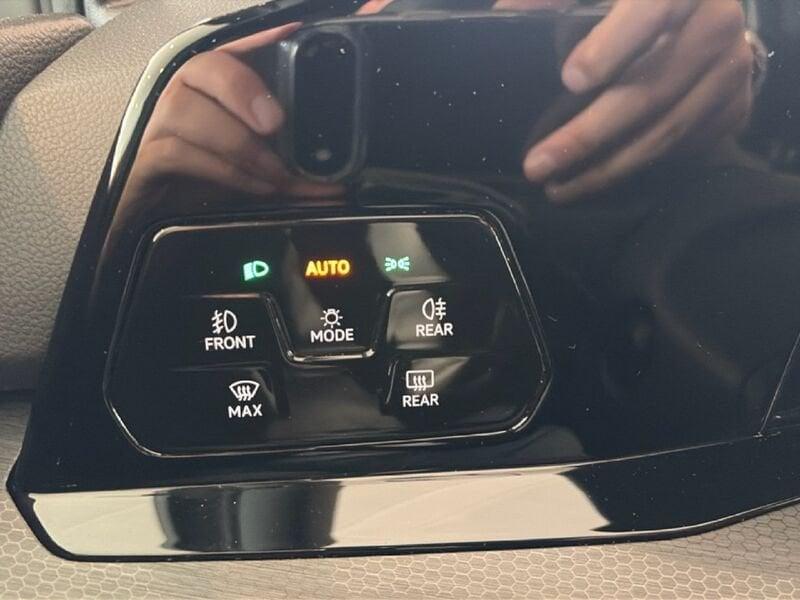 Volkswagen Golf GTI 2.0 TSI GTI DSG